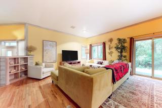 Woodland Cove - Lakebay - 7