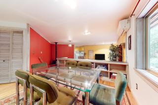 Woodland Cove - Lakebay - 1