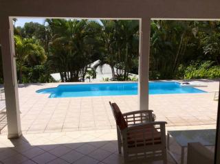 Villa charmante à Petit-Bourg avec piscine privée et jardin. - Petit-Bourg - 8