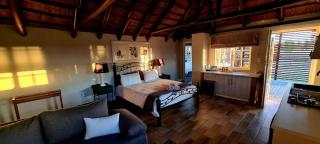 Waterfront Cottage Stand 122 - Oranjeville - 3