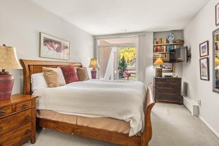 Chamonix 31, Snowmass Ski-In/Ski-Out Condo w/Shared Hot Tub/Pool/Private Washer/Dryer/WiFi - 1
