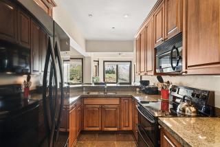 Chamonix 46, Snowmass Ski-In/Ski-Out Condo w/Shared Hot Tub/Pool - 3