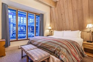 Chateau Dumont Unit 15, Spacious Top Floor Condo, Two Blocks from Aspen Mountain - 5