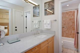 Gant Unit K301, A resort condo w/ fireplace, upgraded kitchen, A/C, views from every room - 2