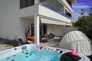 Sobol Apartments 'Navis' with private jacuzzi - 9