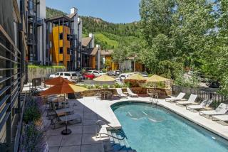 Durant Unit A101, Centrally Located, Sunny Condo with Great Views, A/C & Fireplace - 1