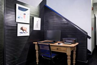 Independence Square 308, Top Floor Hotel Room with Ideal Downtown Location - Aspen - 6