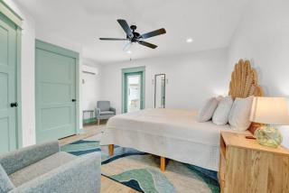 Stylish studio with loft on east end of PCB just half mile to beach - Panama City Beach - 7