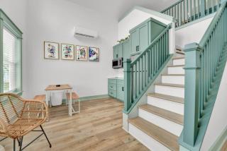 Stylish studio with loft on east end of PCB just half mile to beach - Panama City Beach - 3