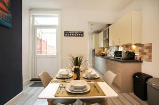 Cosy home with street parking for you - Derby - 7