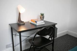 Cosy home with street parking for you - Derby - 2