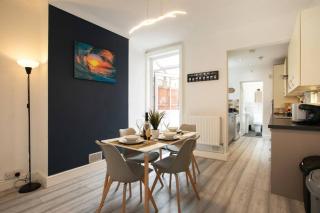 Cosy home with street parking for you - Derby - 9