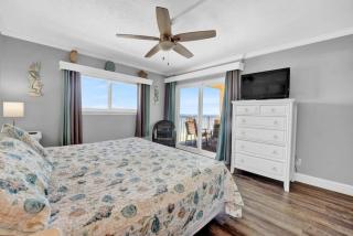 Regency Towers 1121 BR beachfront condo with majestic gulf views pools hot tub tiki bar and more - Panama City Beach - 2