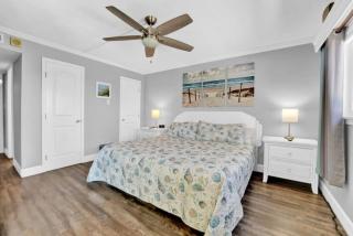 Regency Towers 1121 BR beachfront condo with majestic gulf views pools hot tub tiki bar and more - Panama City Beach - 1