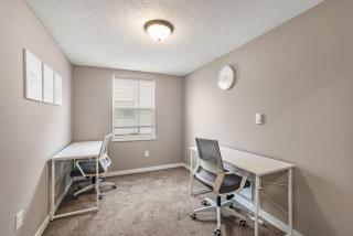 Urban Chateau Downtown Retreat - Grand Rapids - 6