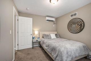 Urban Chateau Downtown Retreat - Grand Rapids - 2