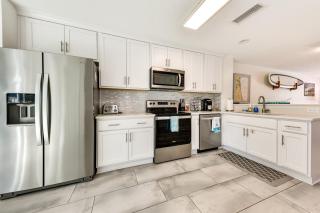 Fernandina Beach Paradise Steps to Shore! - 2