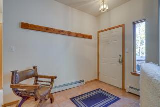 Cozy Amalia Cabin about 3 Mi to Endless Blue Resort - 2