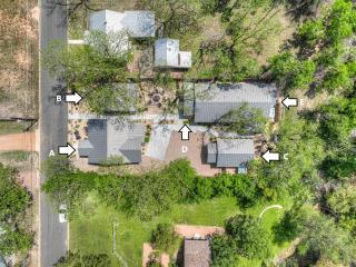 The Grove D with Hot Tub & King Beds - Walk to Main - Fredericksburg - 9