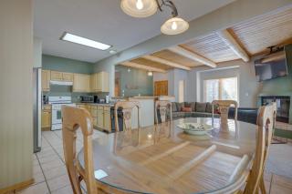Amalia Mountain Getaway with Deck, Fireplace! - - 4