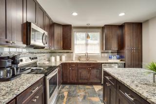 Remodeled Family Home about 2 Mi to Lake Lanier! - 9