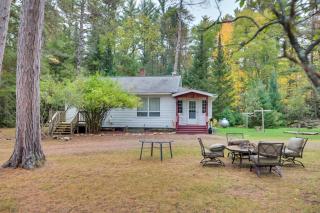 Peaceful Saint Germain Home with Fire Pit! - 0