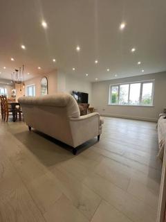 Amazing house sleeps 13 - Newlyn East - 0