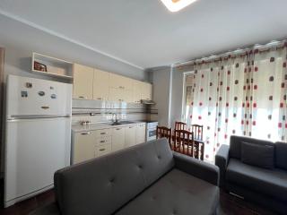 Waveside Apartment Getaway - Durazzo - 6