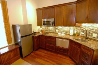 Independence Square 210, Beautiful Studio with Kitchenette, Great Location in Downtown Aspen - 9