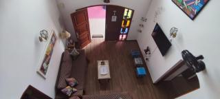 Casa Rosa de Peruíbe - Casa de Temporada 3 dormitórios, 10 hóspedes, piscina, wi-fi, netflix, 800 metros da praia - 3