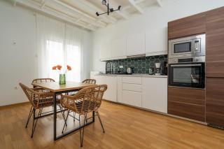 Athenian Classy 2BD Apt next to Metro Panepistimio - Atene - 6