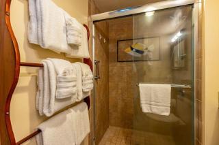 MENEHUNE SHORES, #210 condo - 9