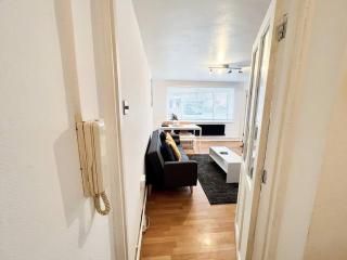 Cosy Croydon Apt Sleeps 5 - Croydon - 3
