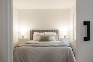 The Little White Haus - Niagara on the Lake - 2