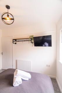 2 Bedroom House By Maison Stays - Free Parking - Nottingham - 5