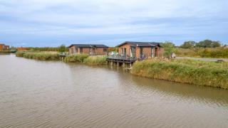 Lakeside Fishing Cabins - 6