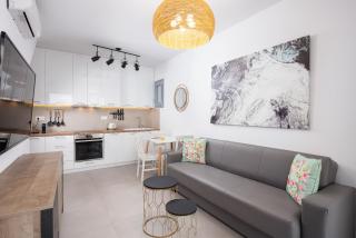 Hosting Moments Private Pool Holiday Home - Ano Mera - 8