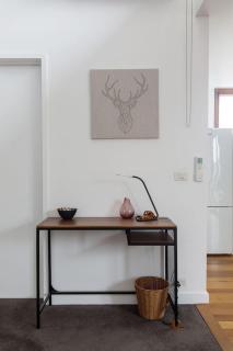 'Studio 43' Vintage Warehouse Vibes in Fitzroy North - 4