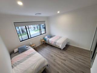 New 5 bedroom house in Rousehill - Riverstone - 7