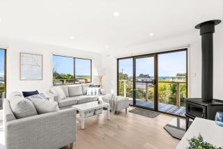 Waikiki Beach House - Smiths Beach - 0