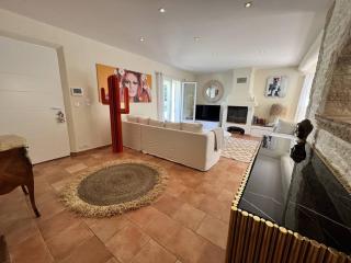 Villa de Luxe 4 Chambres avec Piscine Chauffée et Aménagements Haut de Gamme, La Croix-Valmer - FR-1-726-32 - La Croix-Valmer - 3