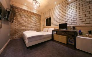 B-Bas Hotel - Daegu - 1