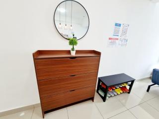 Cosmos 7 Guest Scott Garden, Duplex 1 Room Old Klang Road, Taman Desa, Kuchai Lama, Bangsar South, Pearl Point, Mid Valley, Kuala Lumpur - Kuala Lumpur - 1