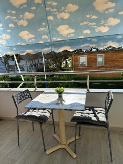 Modern Apartment Near the Beach - Golem - 8