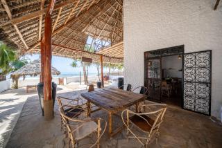 Beachfront Villa Hideaway ZanzibarHouses - 5