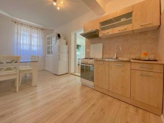 Libera Two - Novigrad - 7
