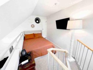 Top (third) floor loft condo. Full resort access. - Claysburg - 8