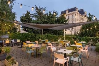 Vienna House Easy by Wyndham Pilsen - Plzeň - 9