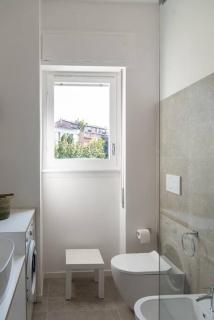 Youhosty - Garibaldi72 - Milan - 1