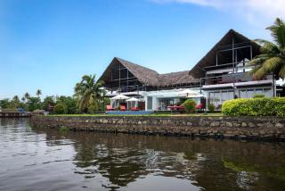 StayVista at The Rain - River Villa with Infinity Pool - Alleppey - 8